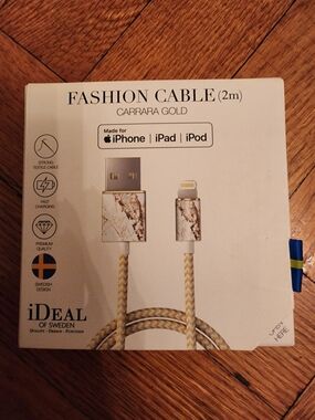 Brand New In Bix Iphone Carrara Gold Fashion Lightning Cable (2m) - Gold/White
